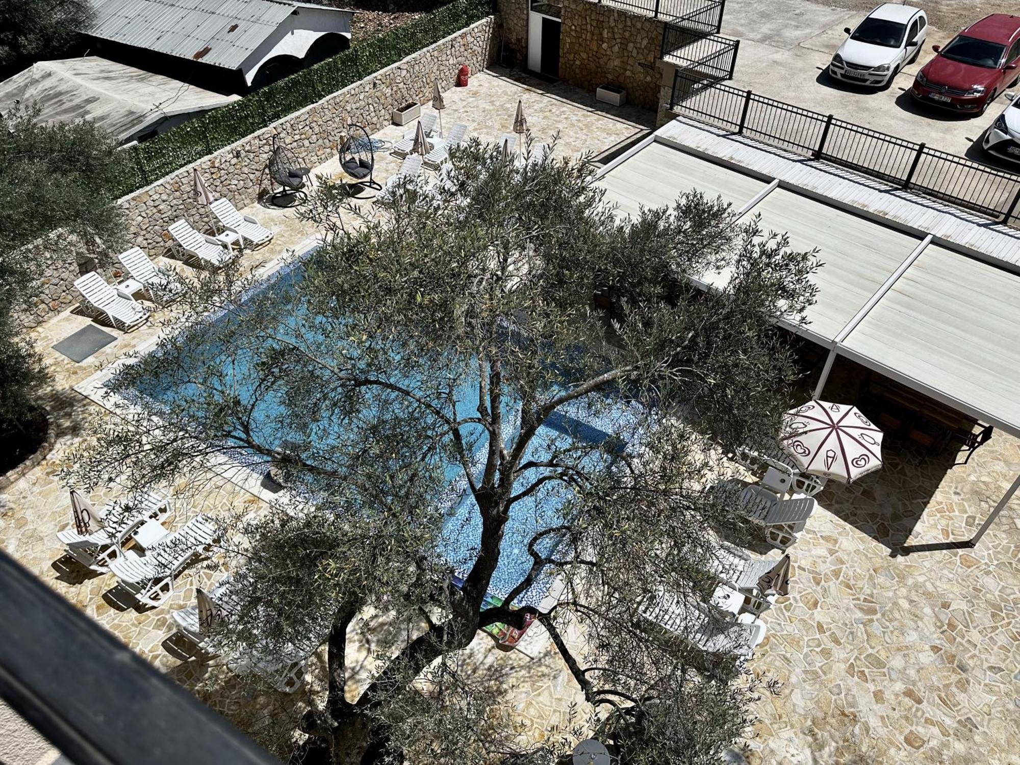 Akhdar Apartments Utjeha Exterior photo
