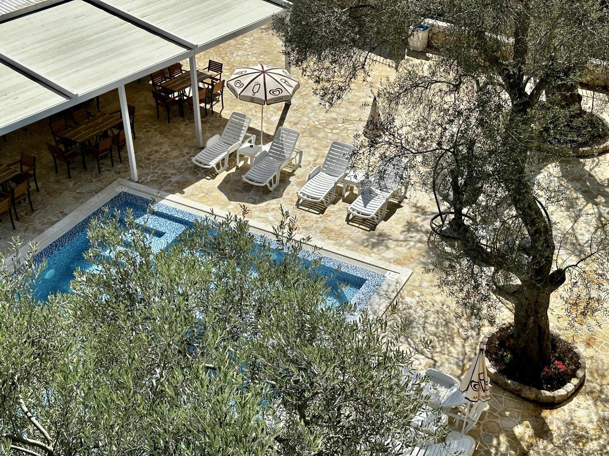 Akhdar Apartments Utjeha Exterior photo