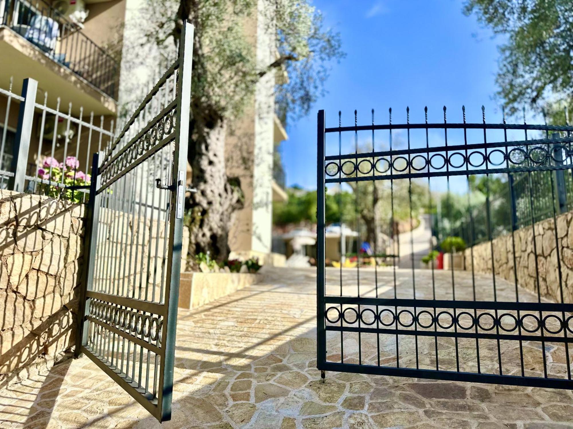 Akhdar Apartments Utjeha Exterior photo